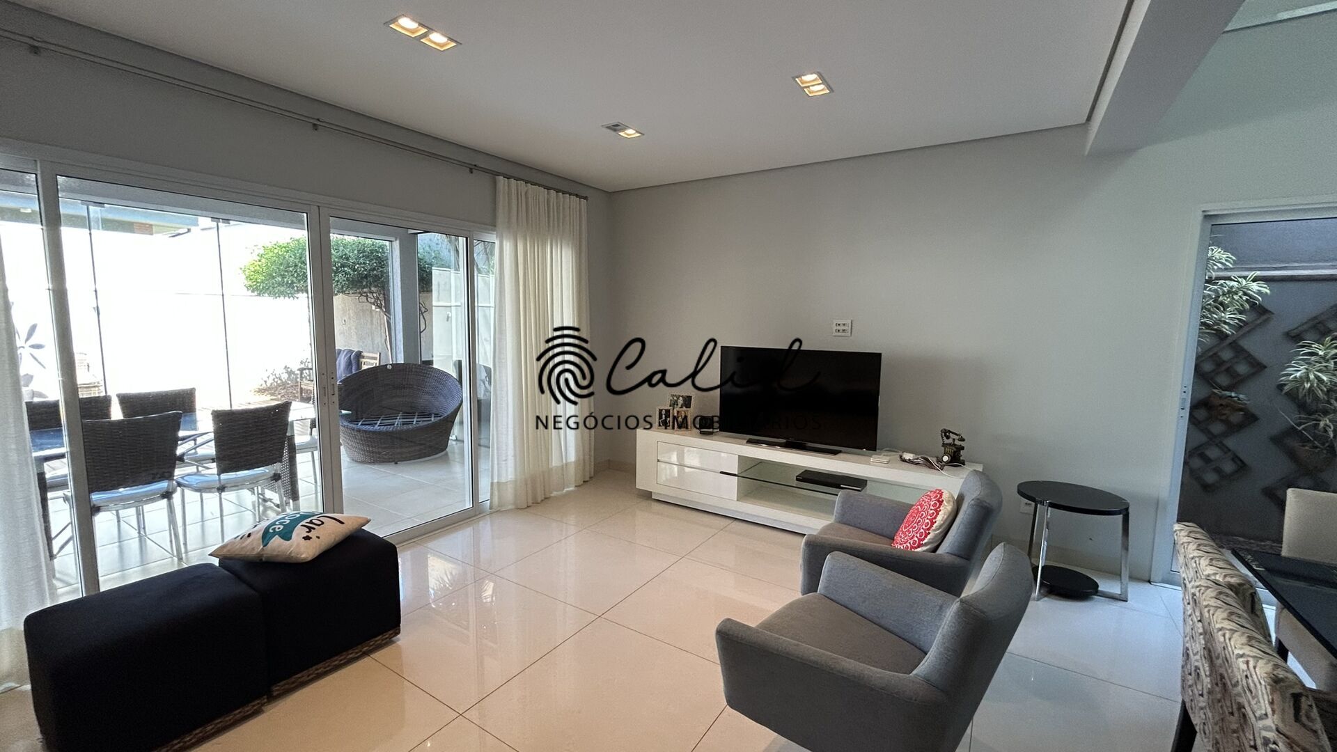 Casa de Condomínio à venda com 3 quartos, 416m² - Foto 9