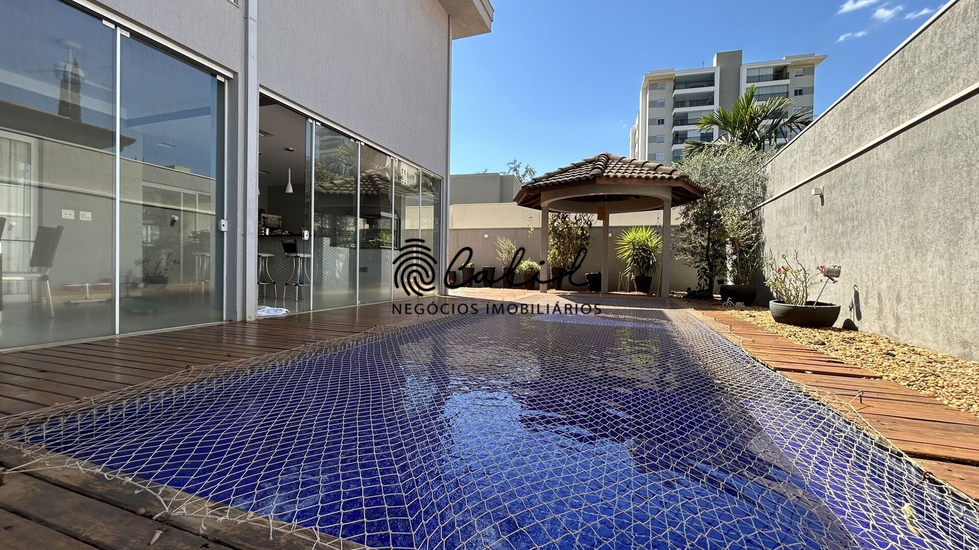 Casa de Condomínio à venda com 3 quartos, 416m² - Foto 4