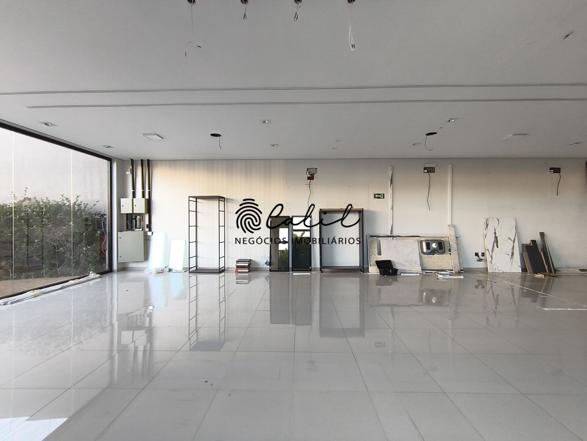 Loja-Salão para alugar com 1 quarto, 296m² - Foto 2