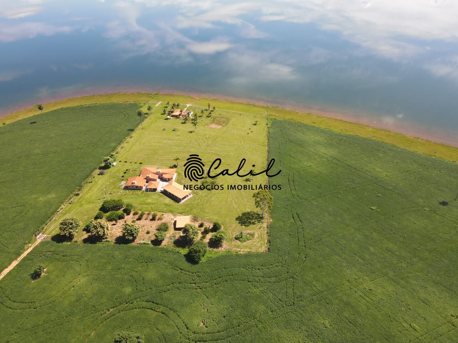Fazenda à venda com 1 quarto, 2964700m² - Foto 22
