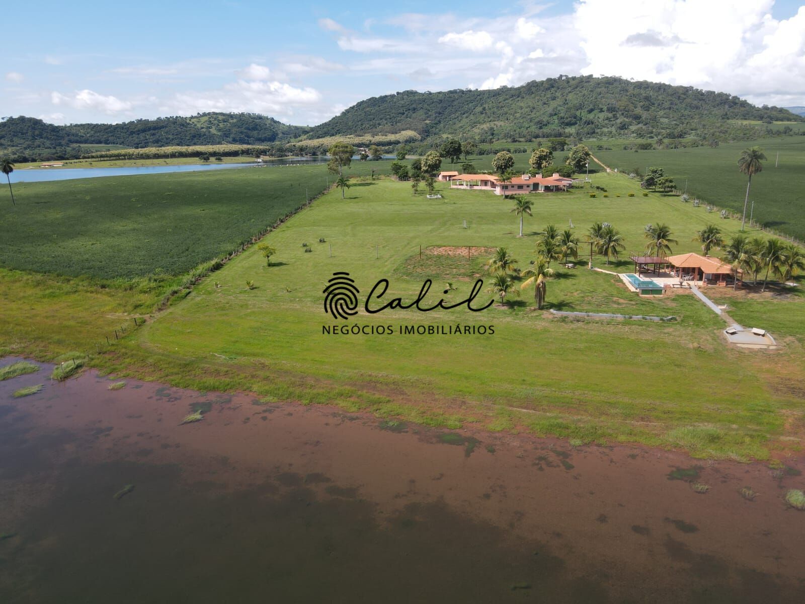 Fazenda à venda com 1 quarto, 2964700m² - Foto 12
