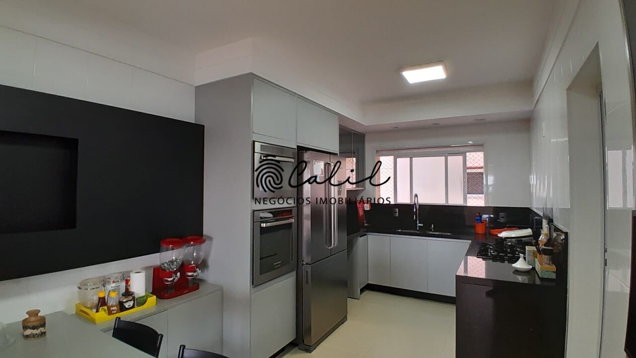 Apartamento à venda com 3 quartos, 183m² - Foto 19