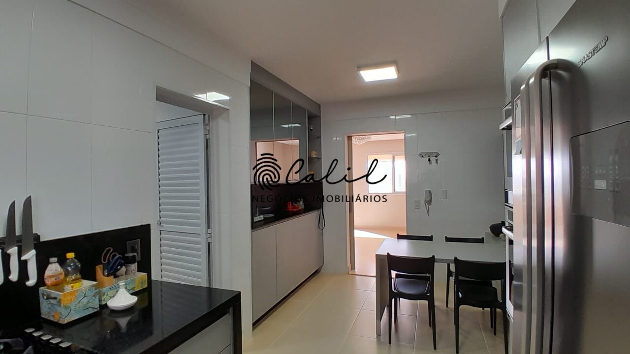 Apartamento à venda com 3 quartos, 183m² - Foto 16