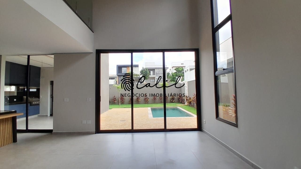 Casa de Condomínio à venda com 3 quartos, 220m² - Foto 2