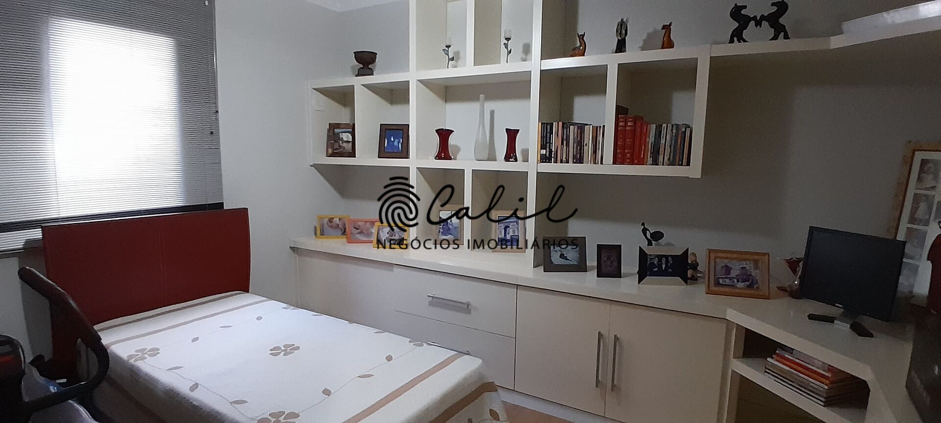 Apartamento à venda com 4 quartos, 180m² - Foto 9