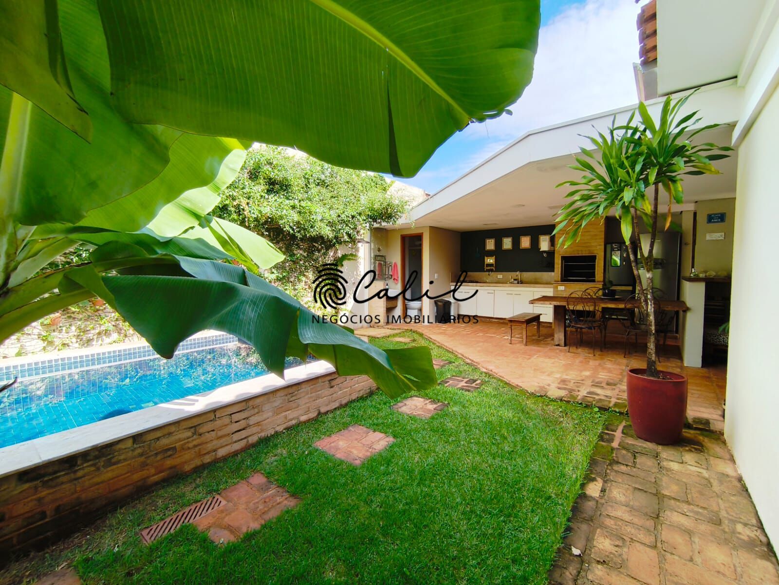 Casa à venda com 3 quartos, 168m² - Foto 19