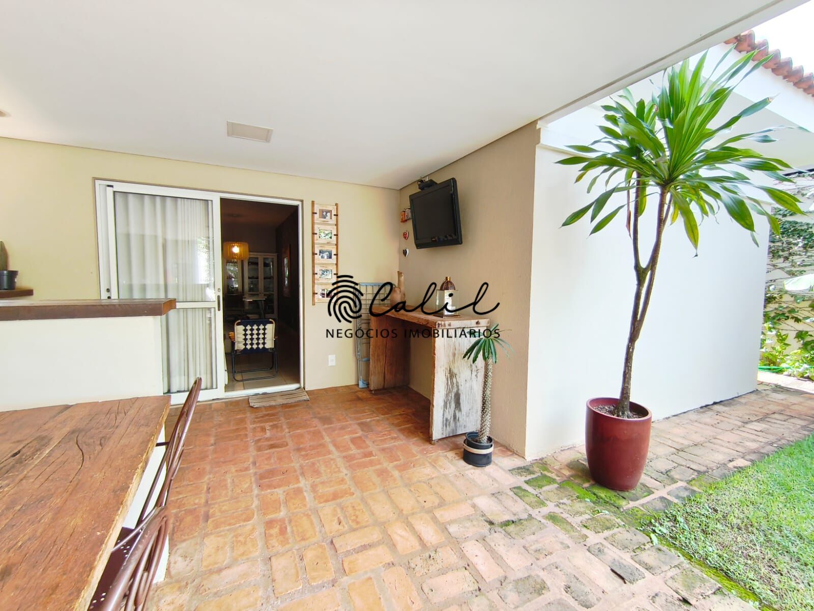 Casa à venda com 3 quartos, 168m² - Foto 8