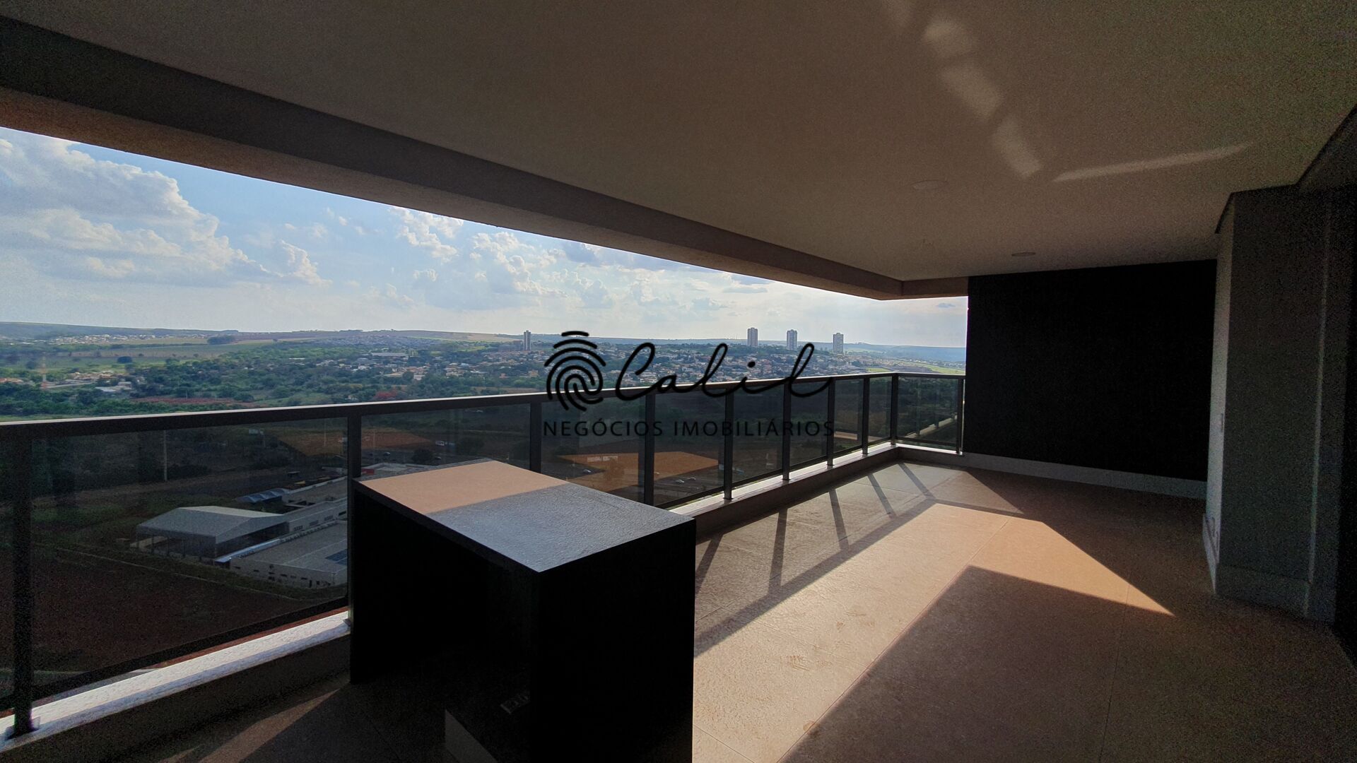 Apartamento, 4 quartos, 227 m² - Foto 1