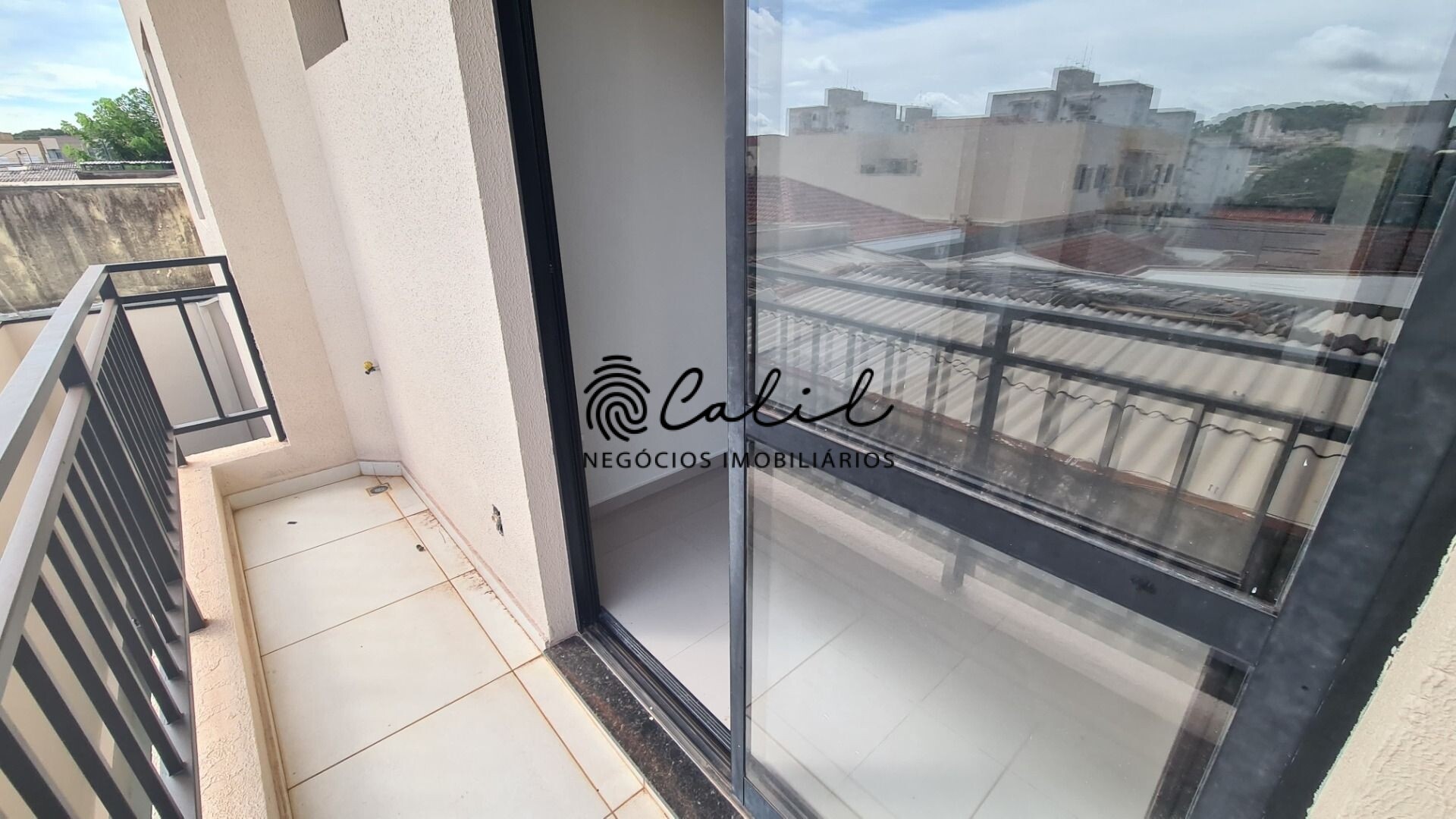 Apartamento à venda com 2 quartos, 65m² - Foto 5