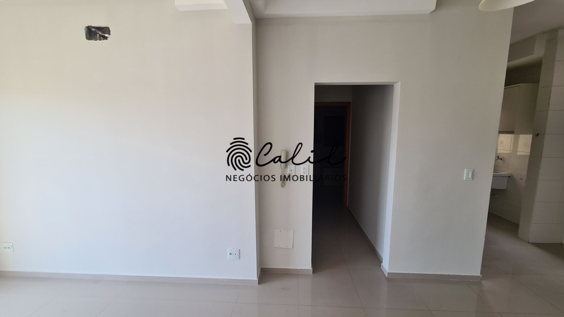 Apartamento à venda com 2 quartos, 65m² - Foto 4