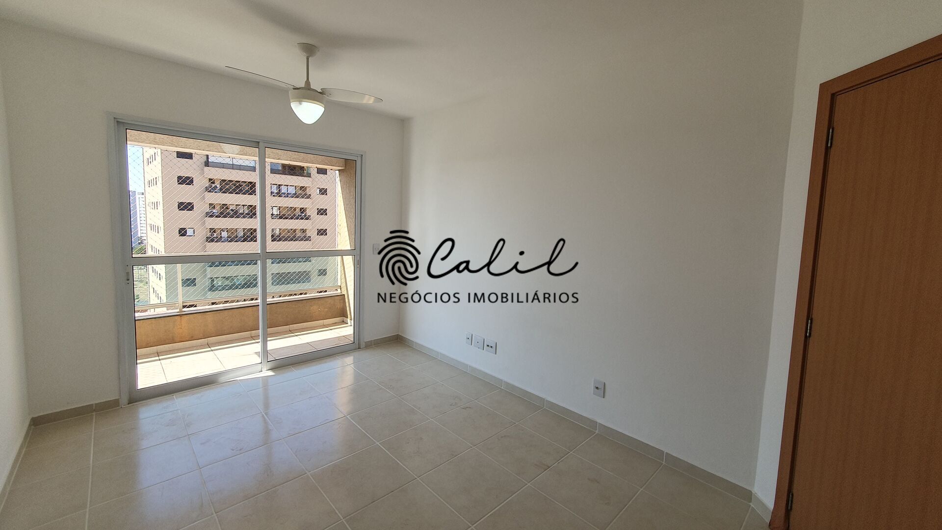 Apartamento à venda com 1 quarto, 46m² - Foto 2