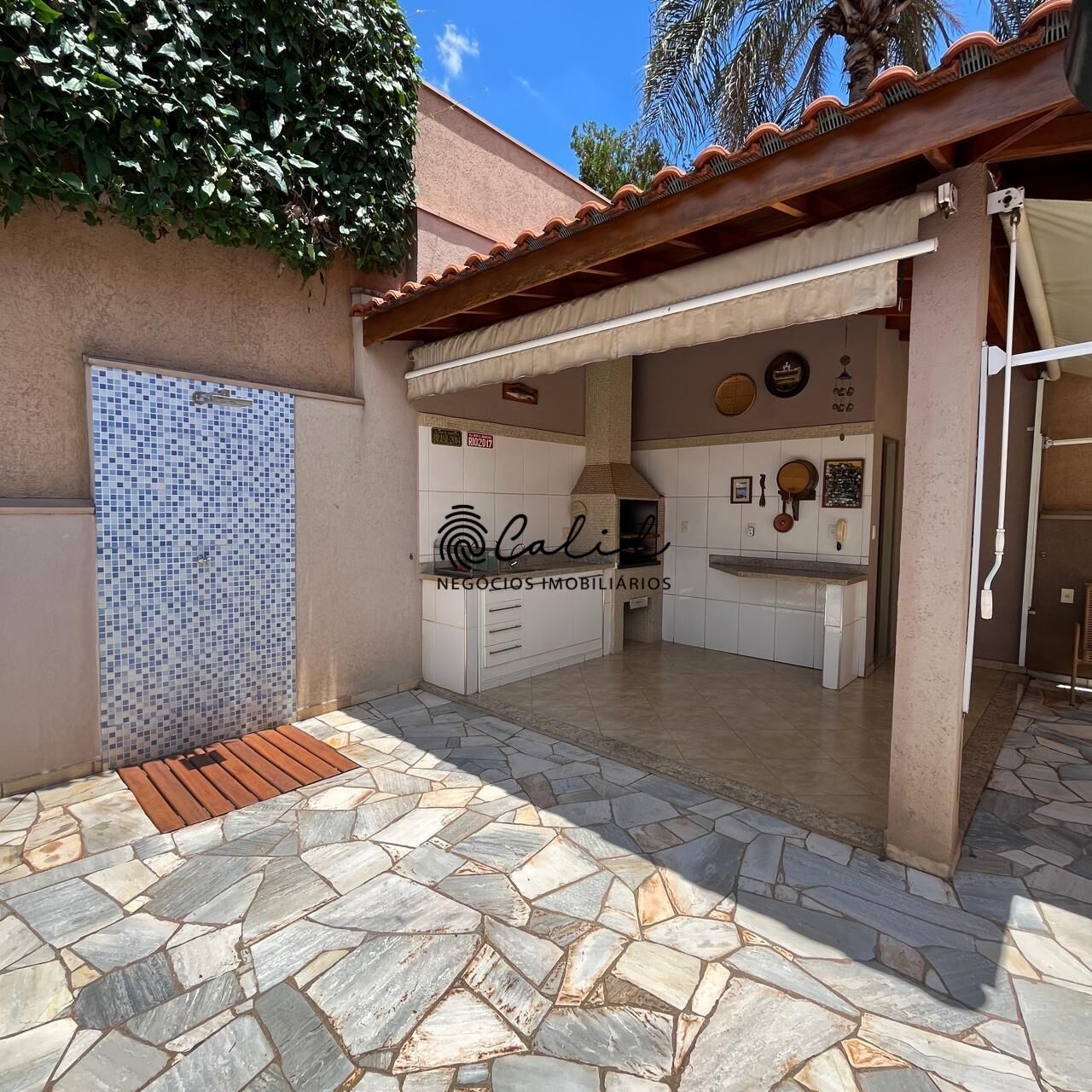 Casa, 4 quartos, 265 m² - Foto 35