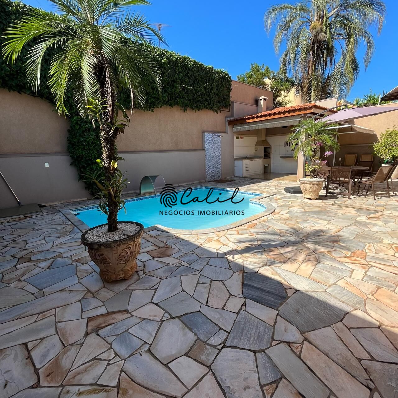 Casa, 4 quartos, 265 m² - Foto 31