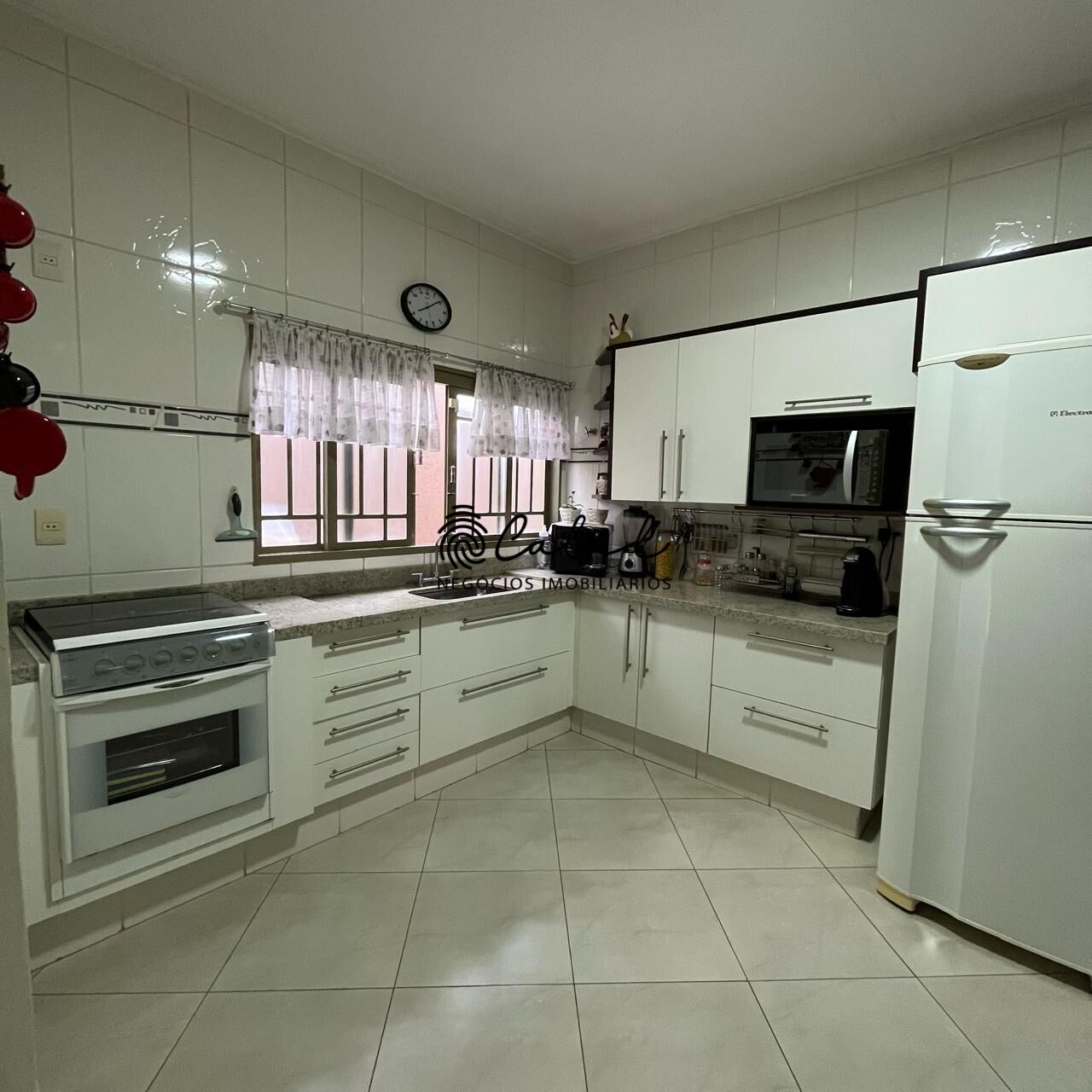 Casa, 4 quartos, 265 m² - Foto 23