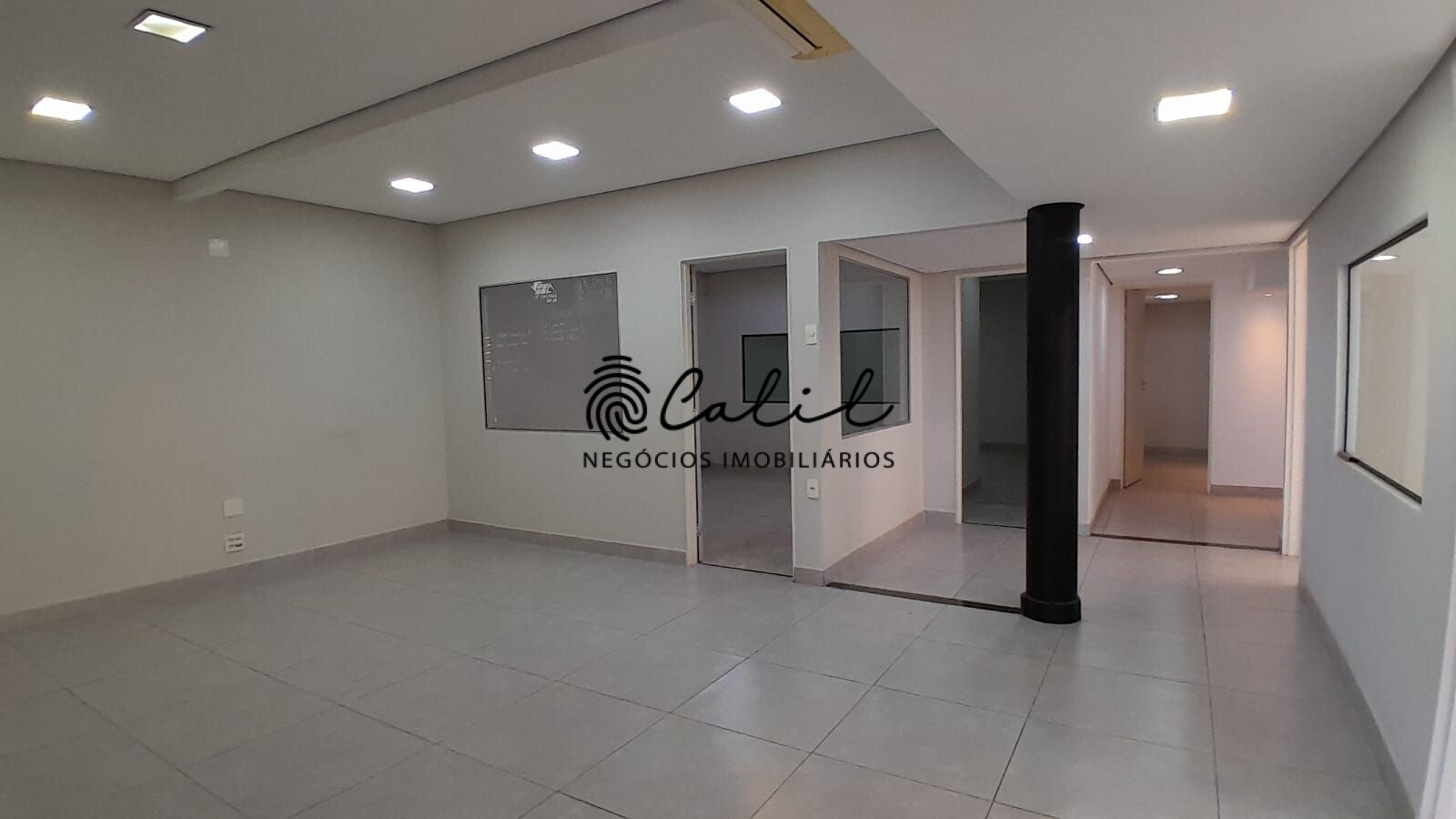 Loja-Salão para alugar, 237m² - Foto 1