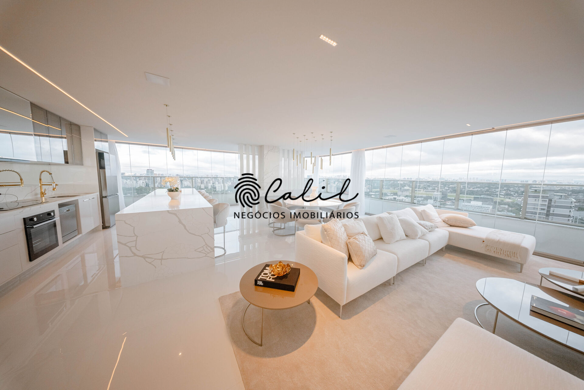 Cobertura, 3 quartos, 200 m² - Foto 1