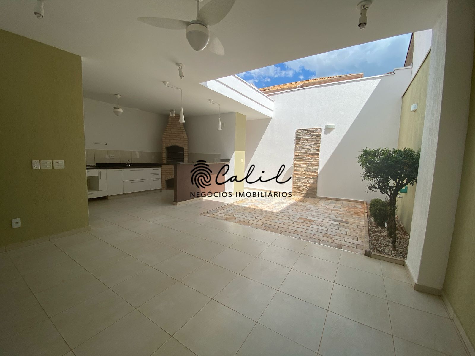 Casa de Condomínio à venda com 3 quartos, 165m² - Foto 5
