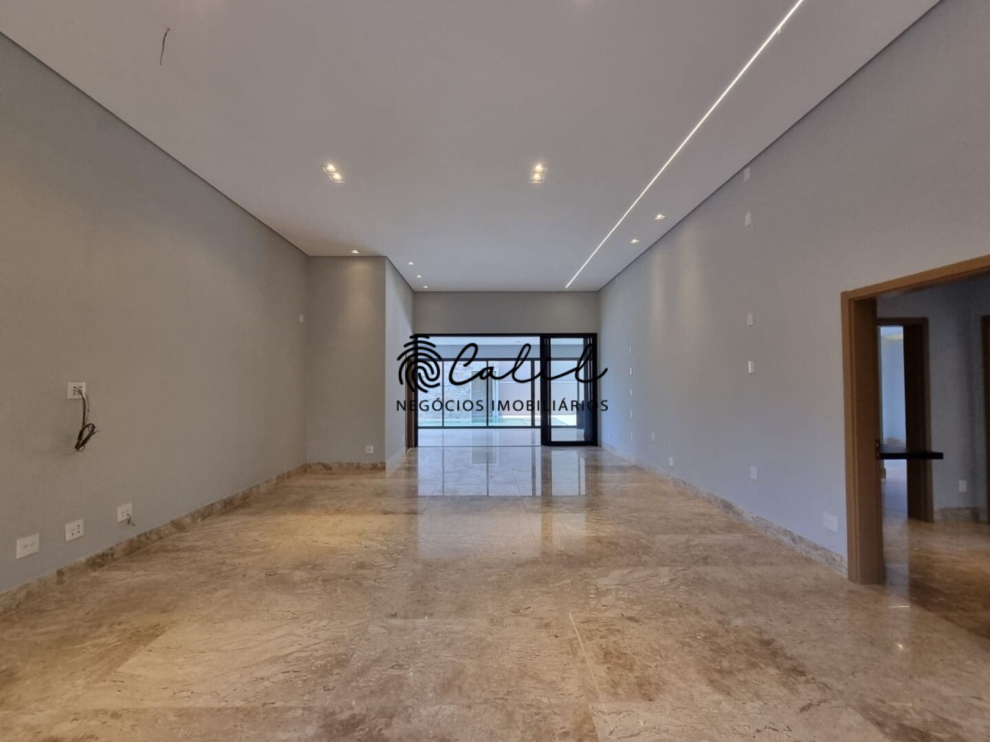 Casa de Condomínio à venda com 4 quartos, 398m² - Foto 4