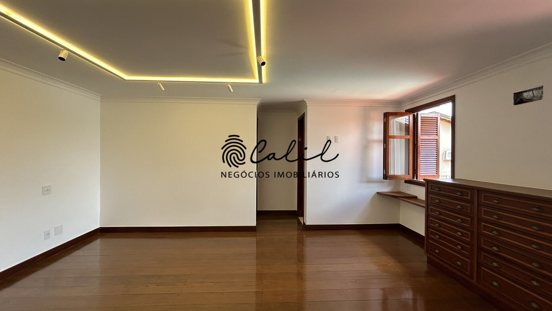 Casa para alugar com 4 quartos, 896m² - Foto 43