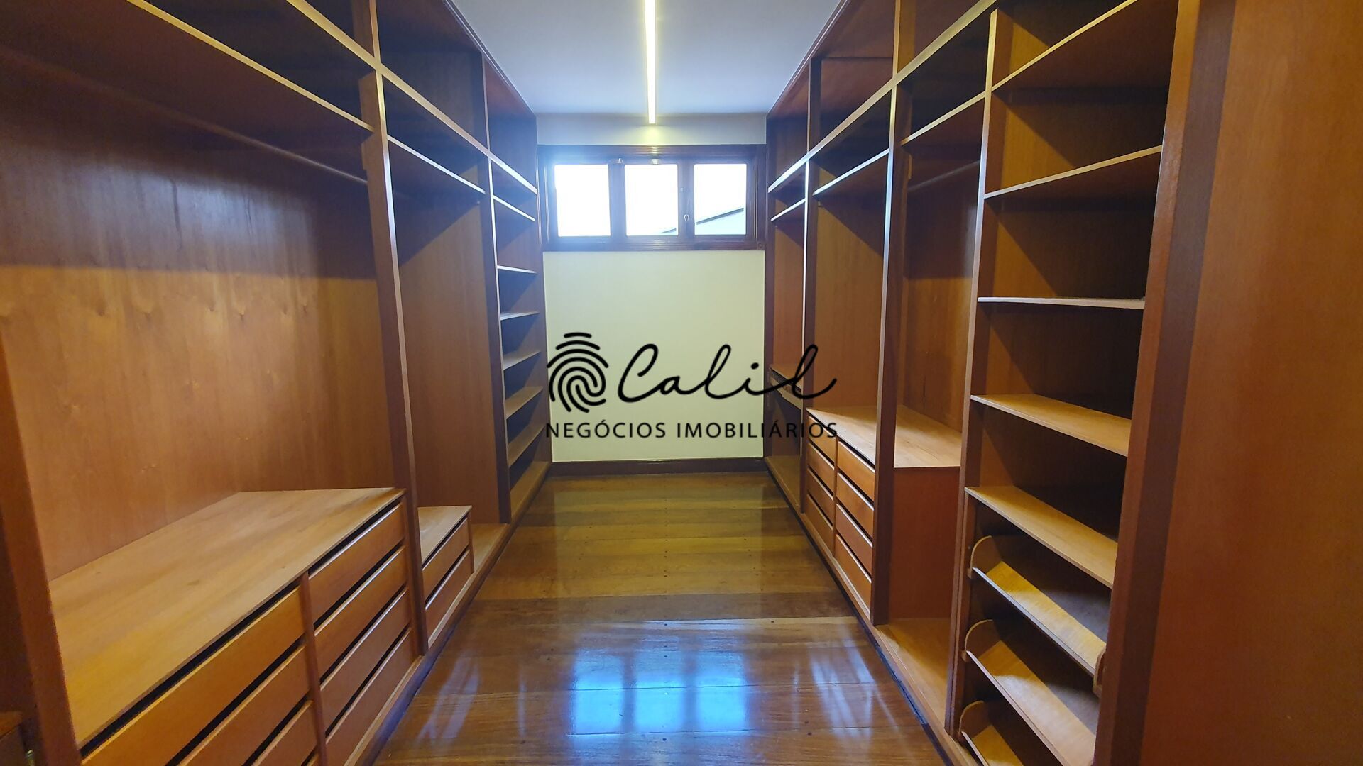 Casa para alugar com 4 quartos, 896m² - Foto 45