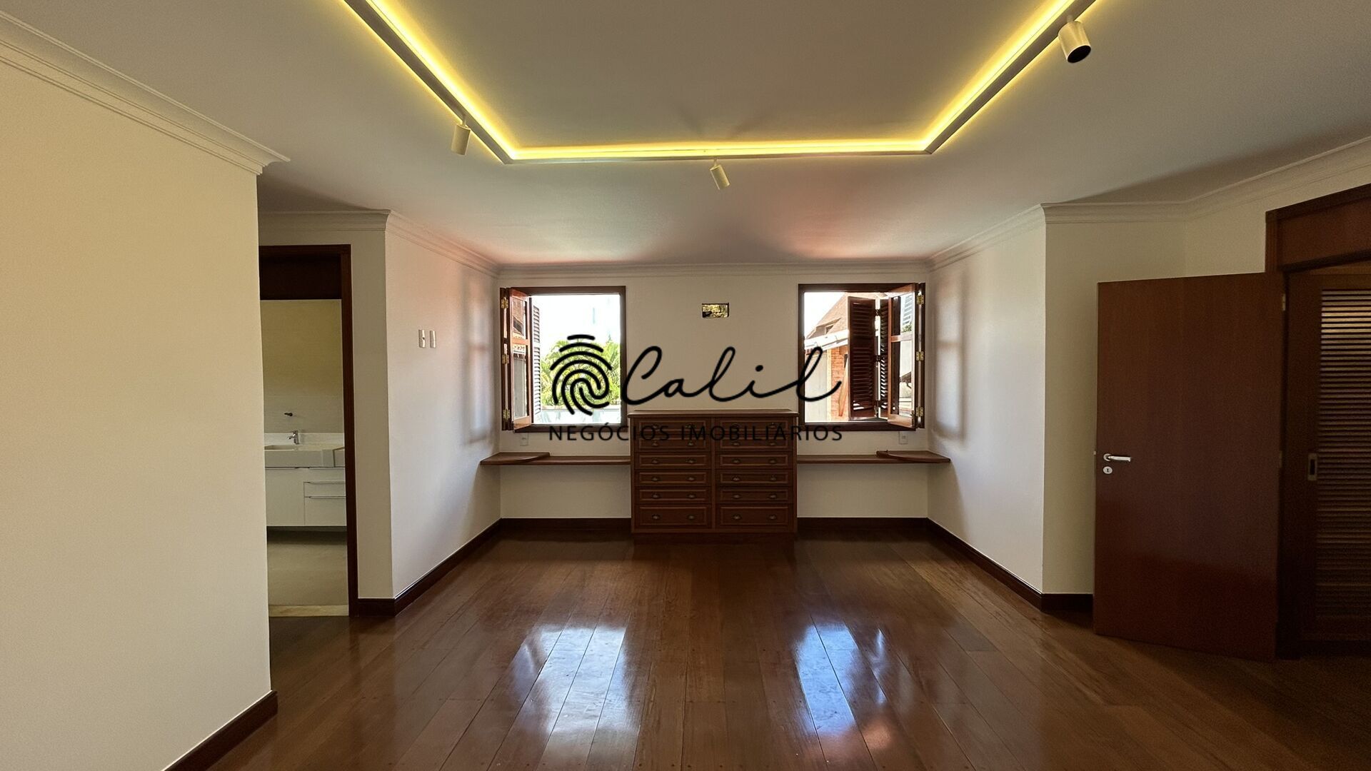 Casa para alugar com 4 quartos, 896m² - Foto 44
