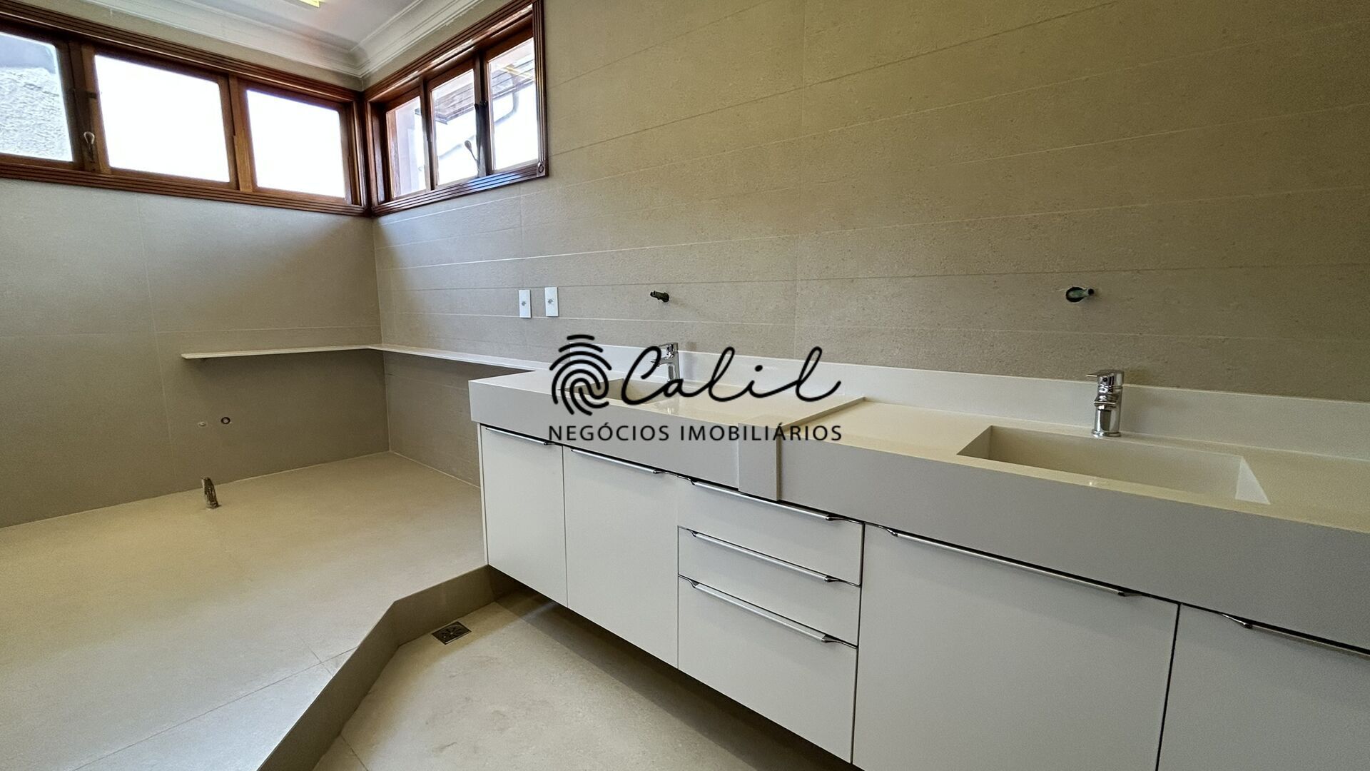 Casa para alugar com 4 quartos, 896m² - Foto 46