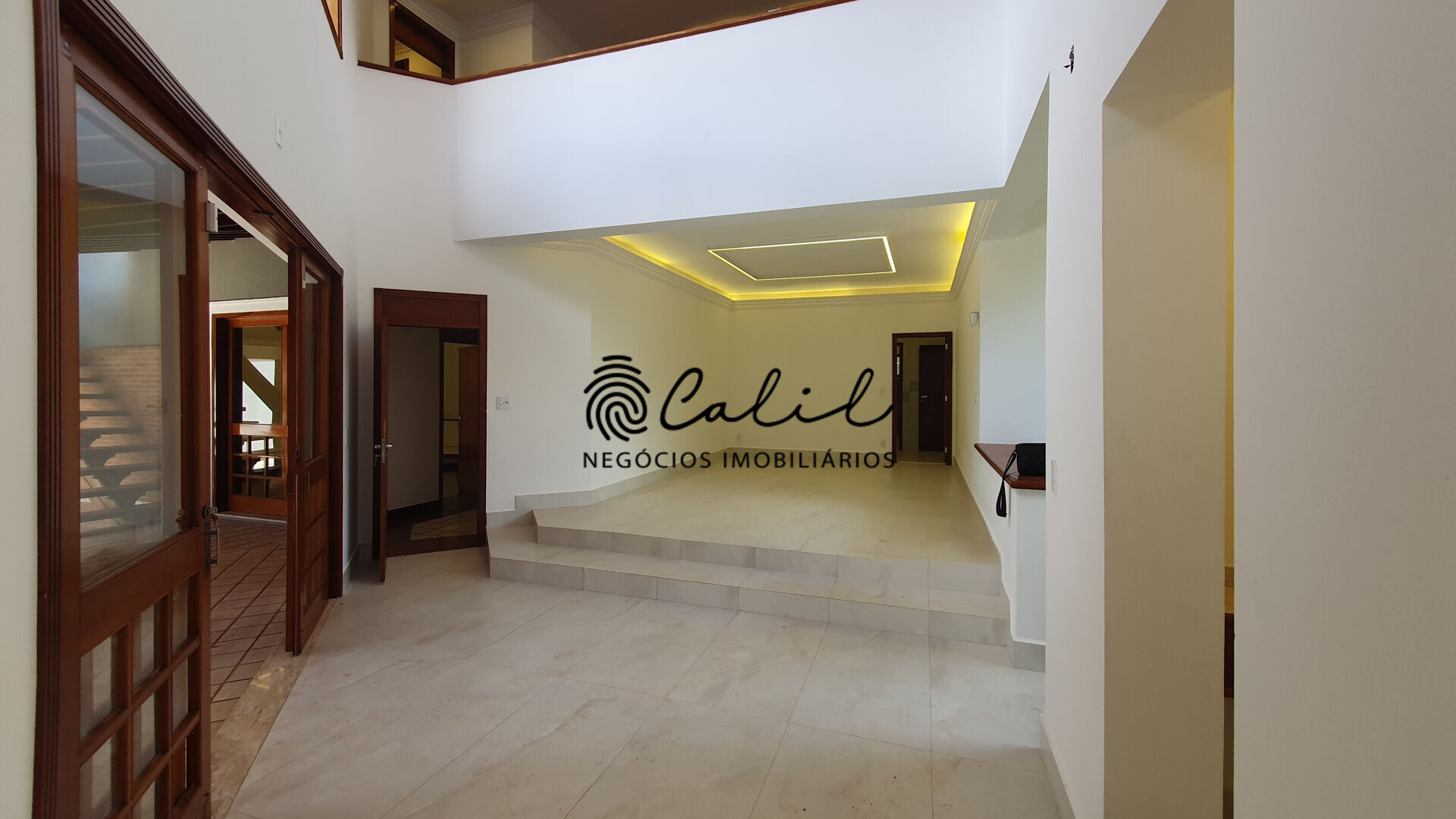 Casa para alugar com 4 quartos, 896m² - Foto 10