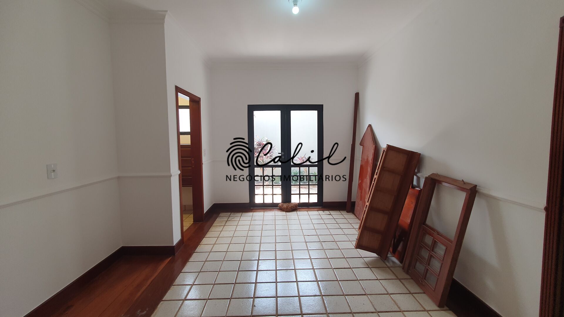 Casa para alugar com 4 quartos, 896m² - Foto 29