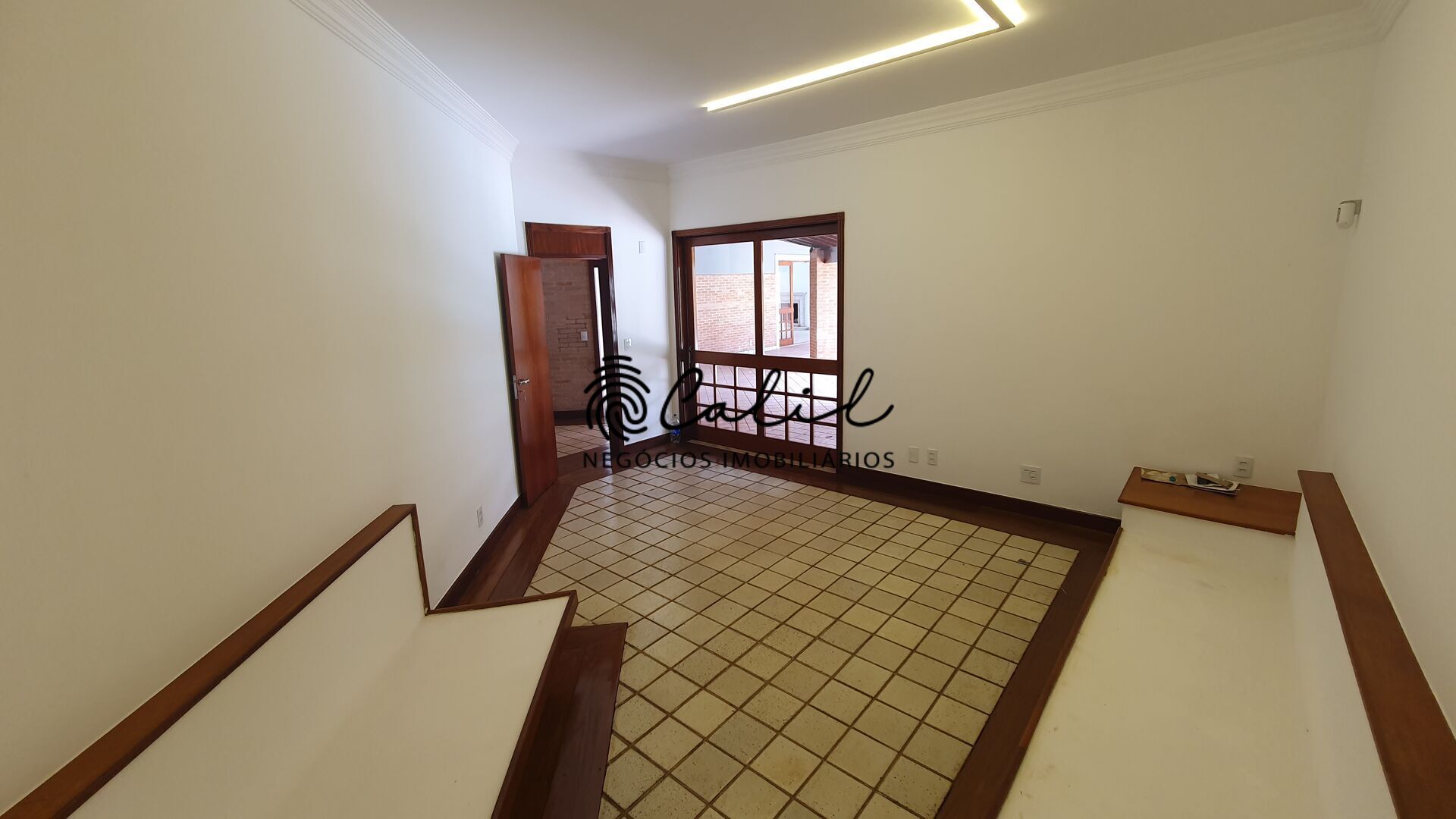 Casa para alugar com 4 quartos, 896m² - Foto 26