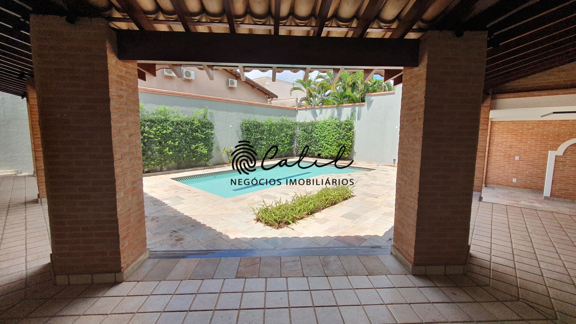 Casa para alugar com 4 quartos, 896m² - Foto 21
