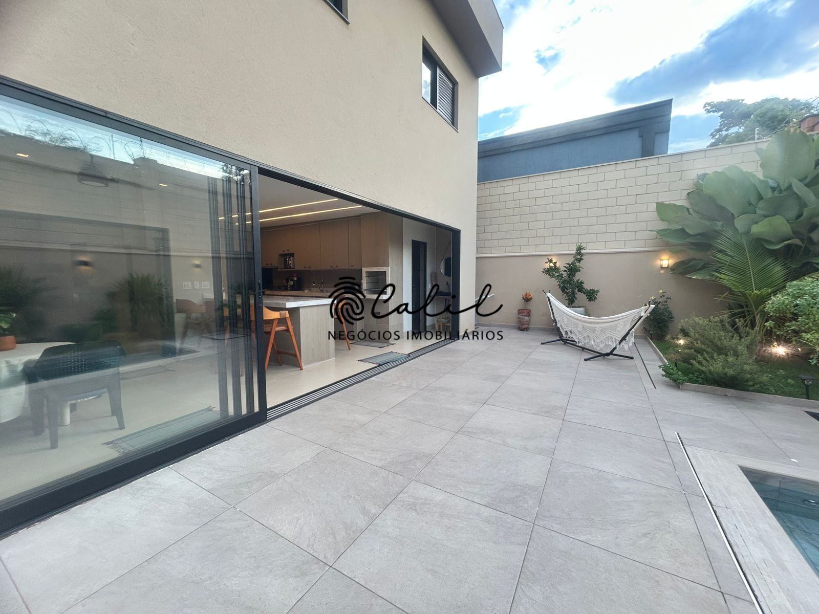 Sobrado à venda com 3 quartos, 194m² - Foto 16