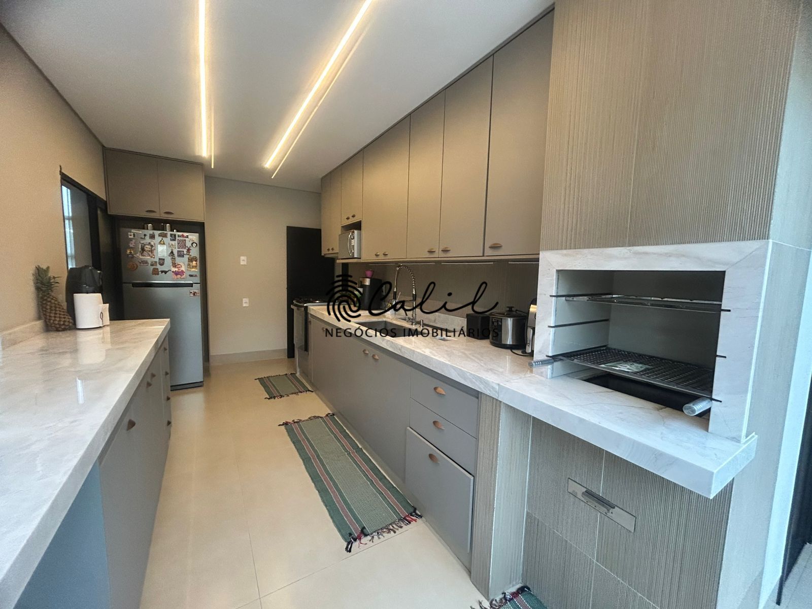 Sobrado à venda com 3 quartos, 194m² - Foto 13