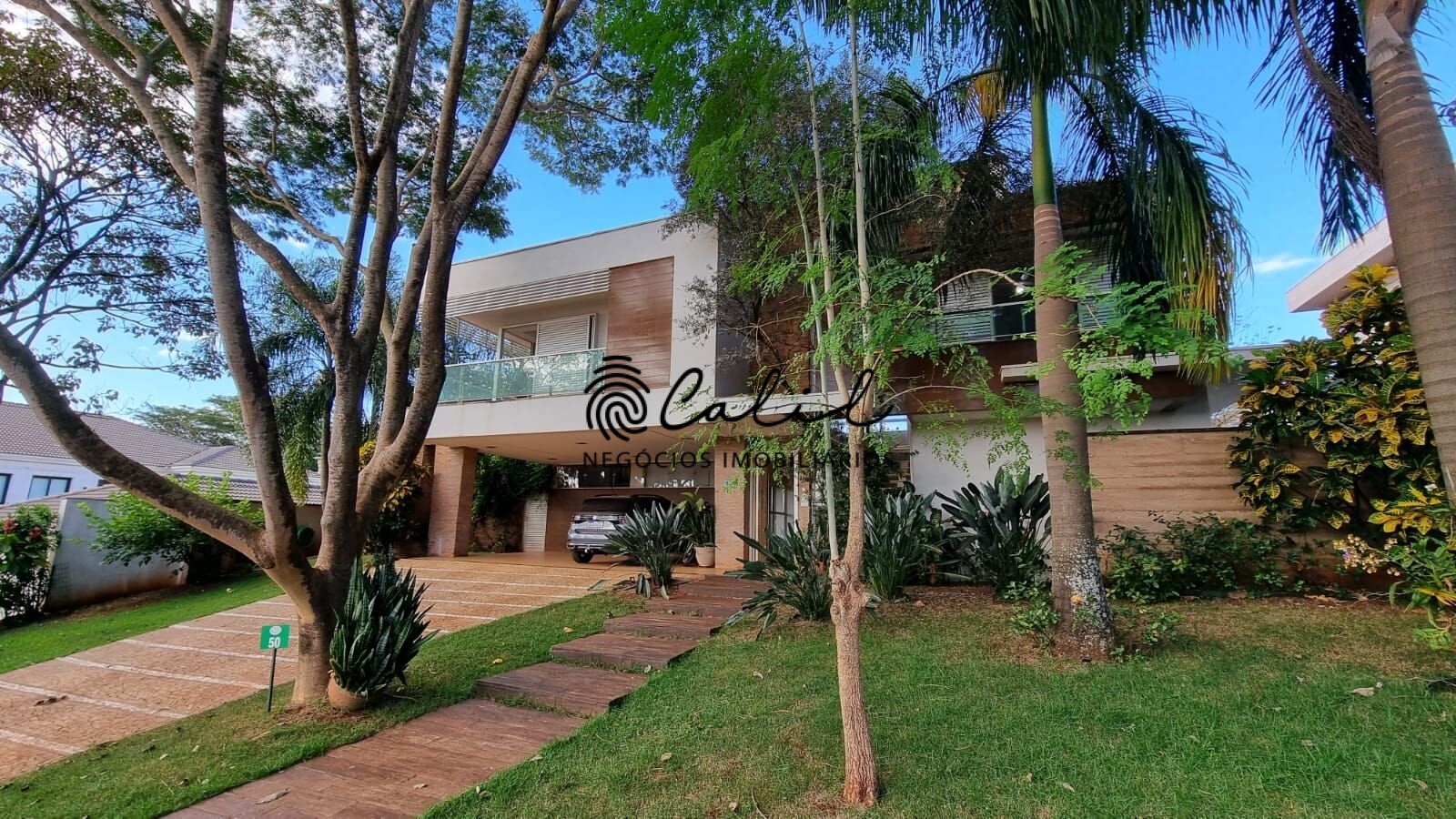 Casa de Condomínio à venda com 5 quartos, 565m² - Foto 2