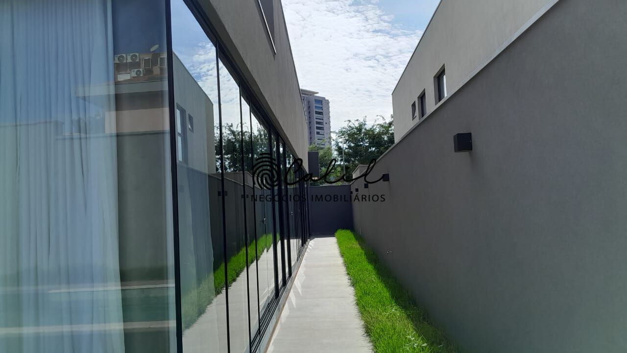 Casa de Condomínio à venda com 4 quartos, 300m² - Foto 9