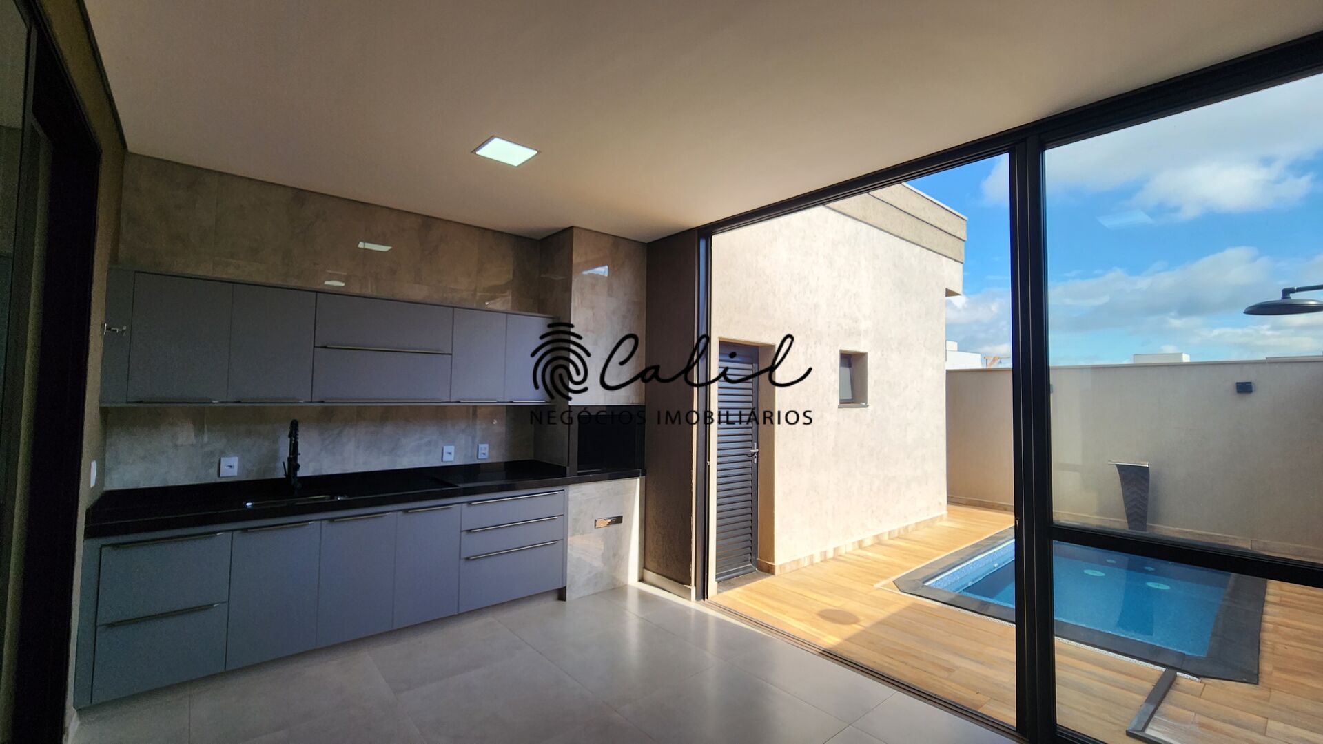 Casa de Condomínio à venda com 3 quartos, 273m² - Foto 9