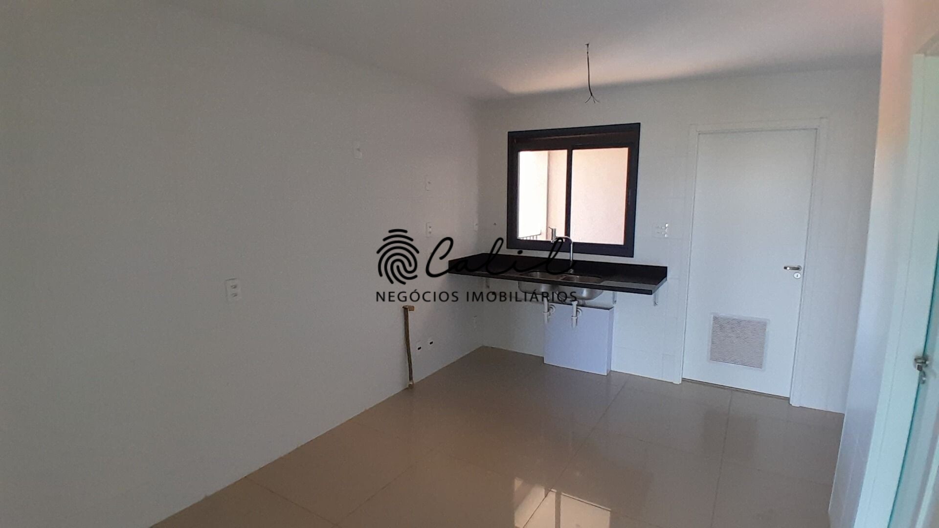 Apartamento à venda com 3 quartos, 158m² - Foto 8