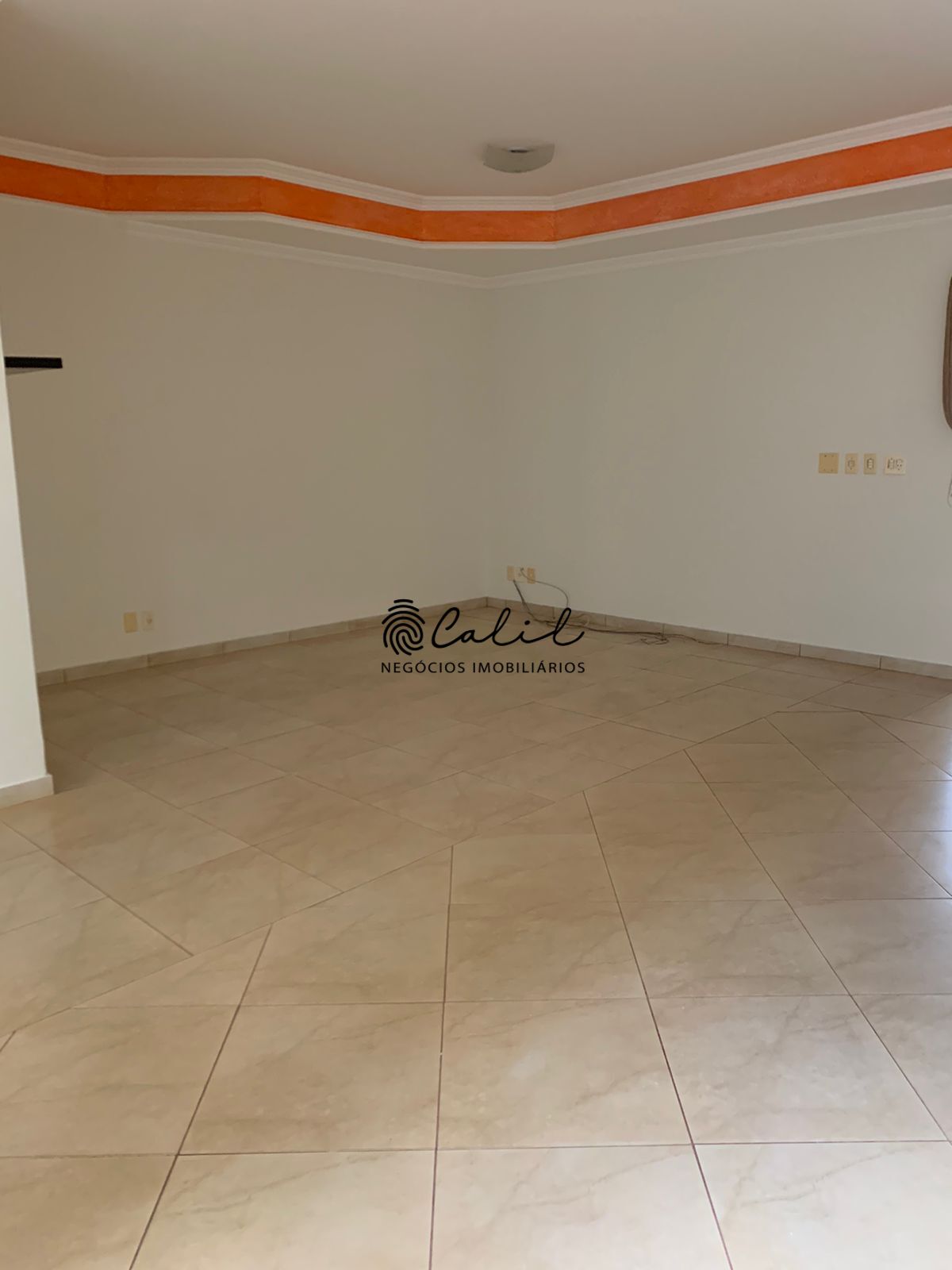 Sobrado à venda com 3 quartos, 353m² - Foto 4