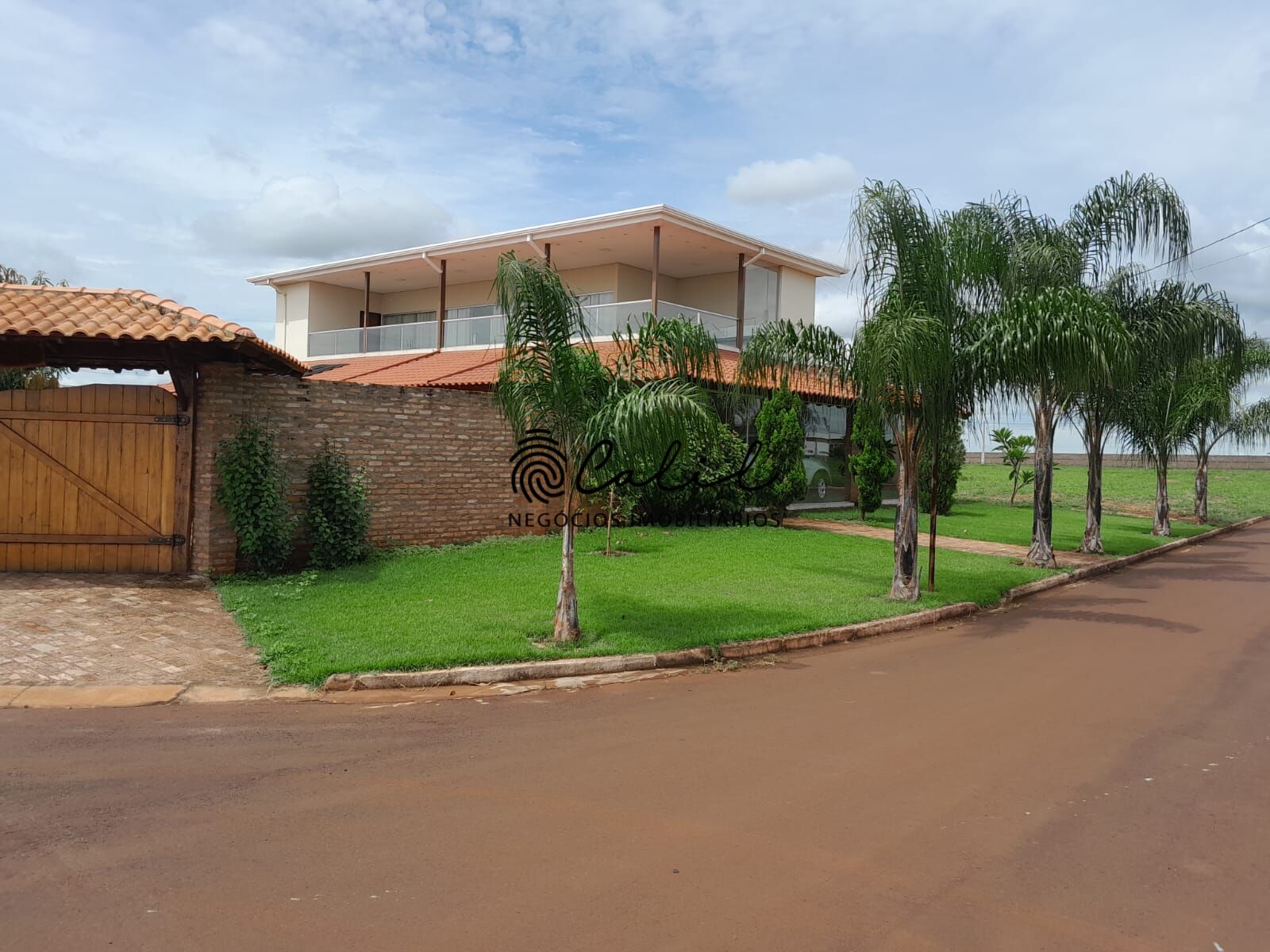 Casa de Condomínio à venda com 6 quartos, 500m² - Foto 1