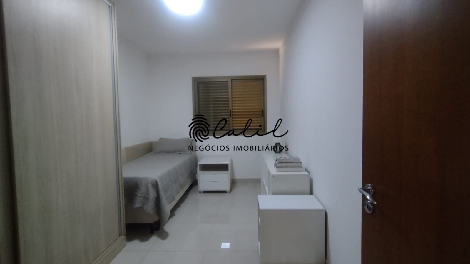 Apartamento para alugar com 3 quartos, 117m² - Foto 27