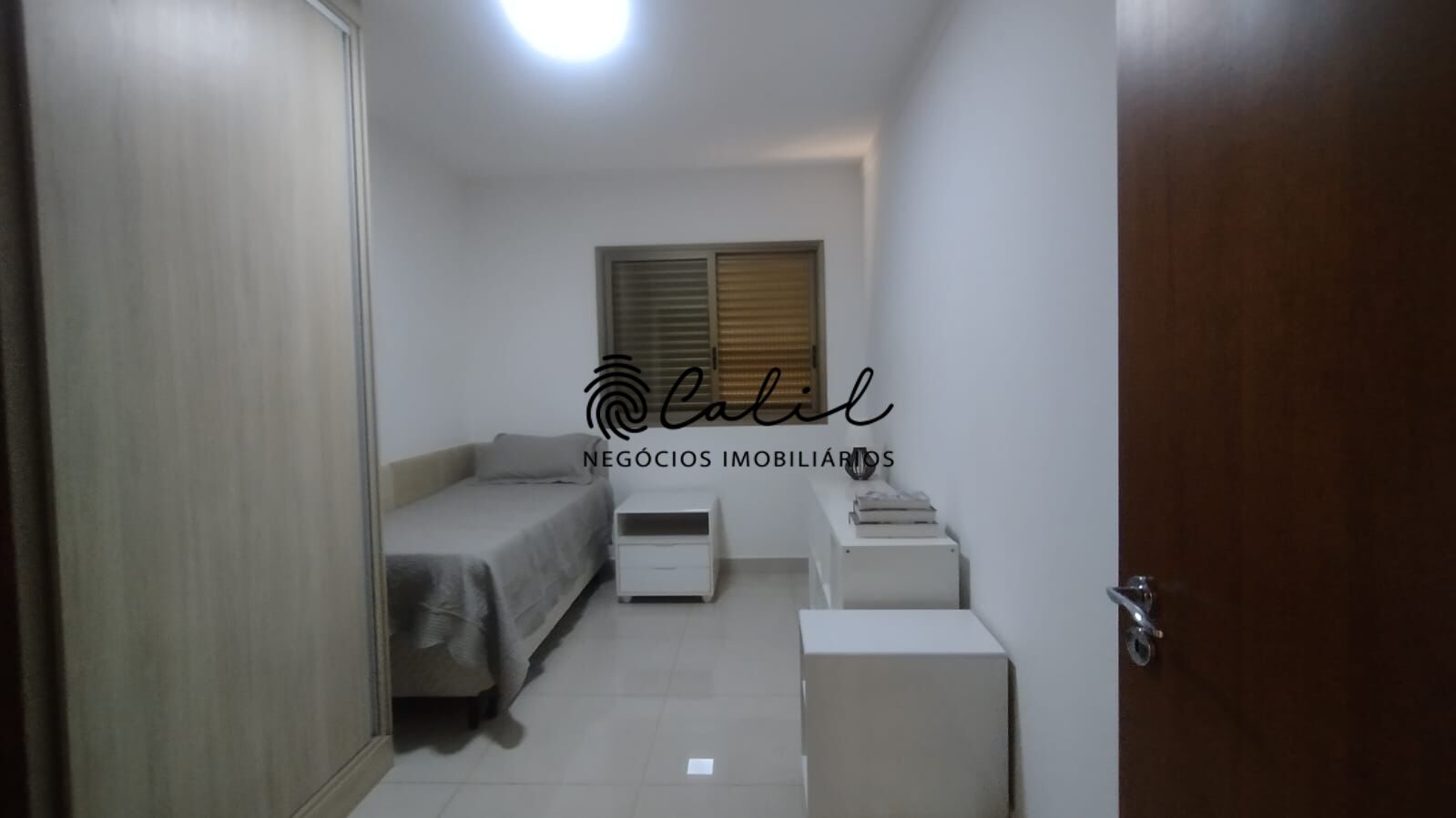 Apartamento para alugar com 3 quartos, 117m² - Foto 29
