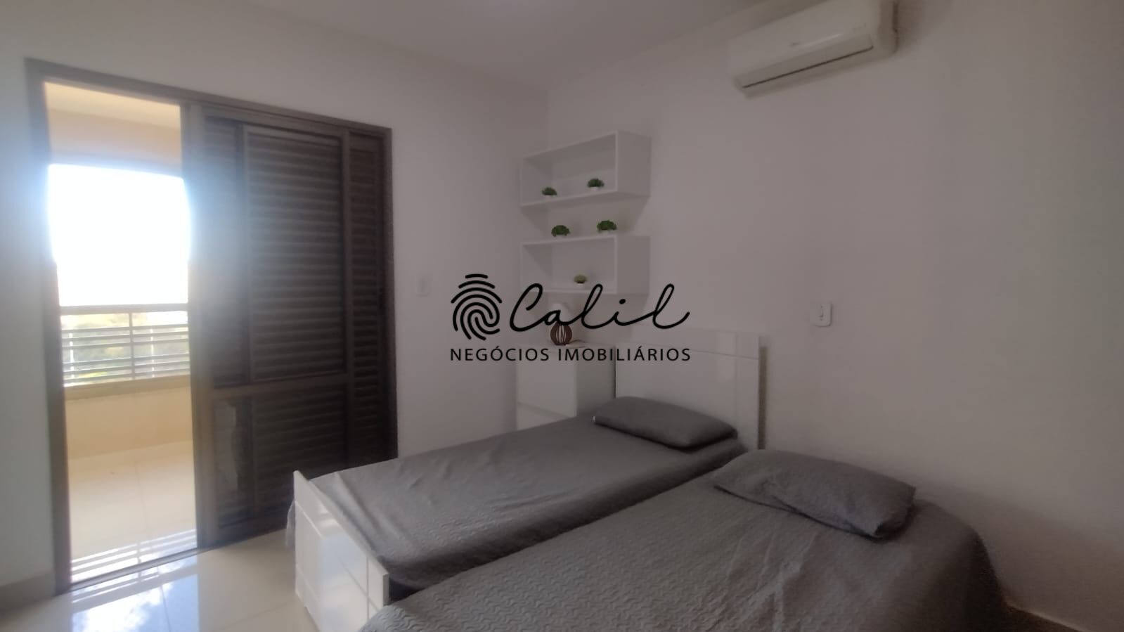 Apartamento para alugar com 3 quartos, 117m² - Foto 8