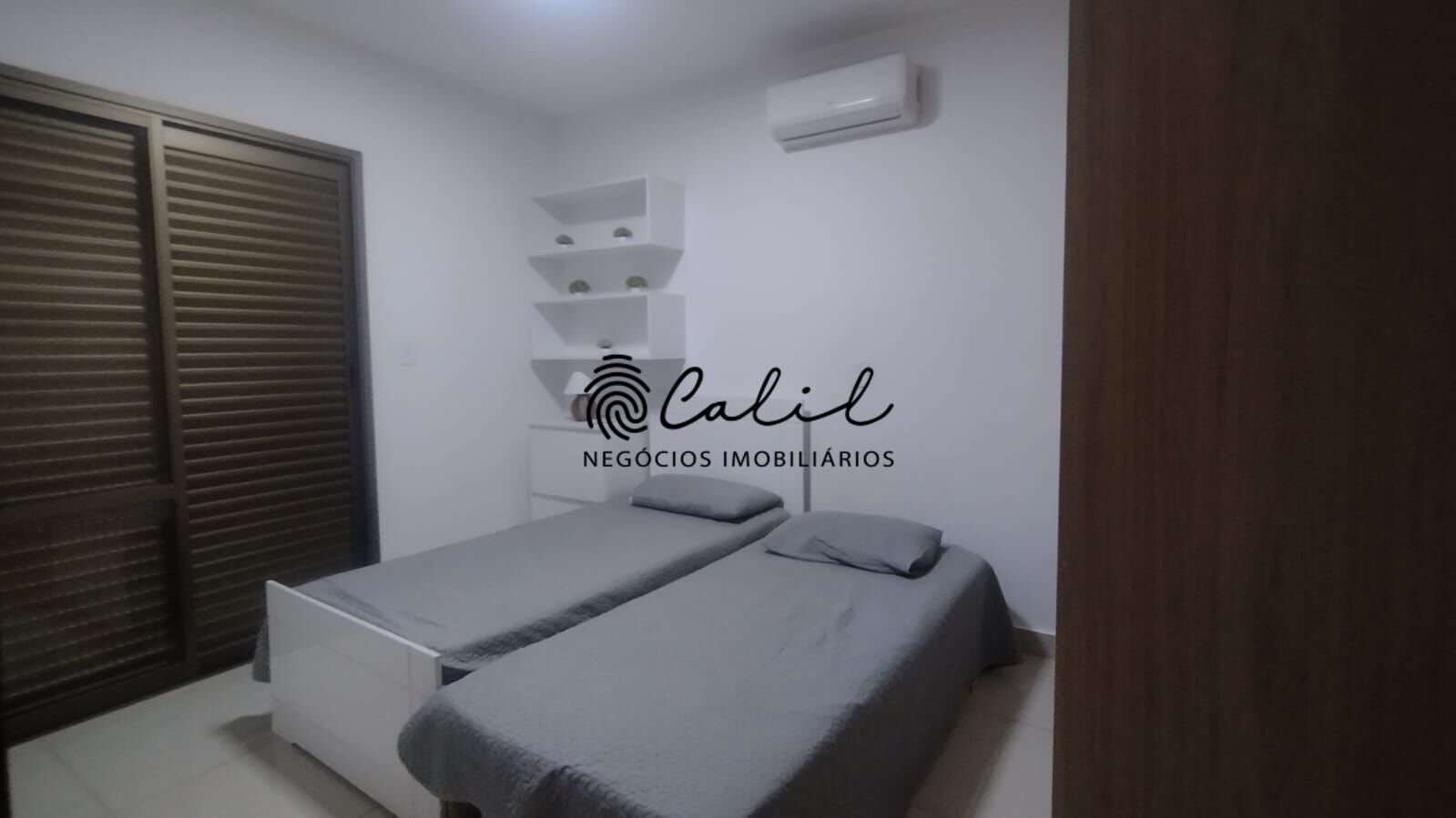 Apartamento para alugar com 3 quartos, 117m² - Foto 13