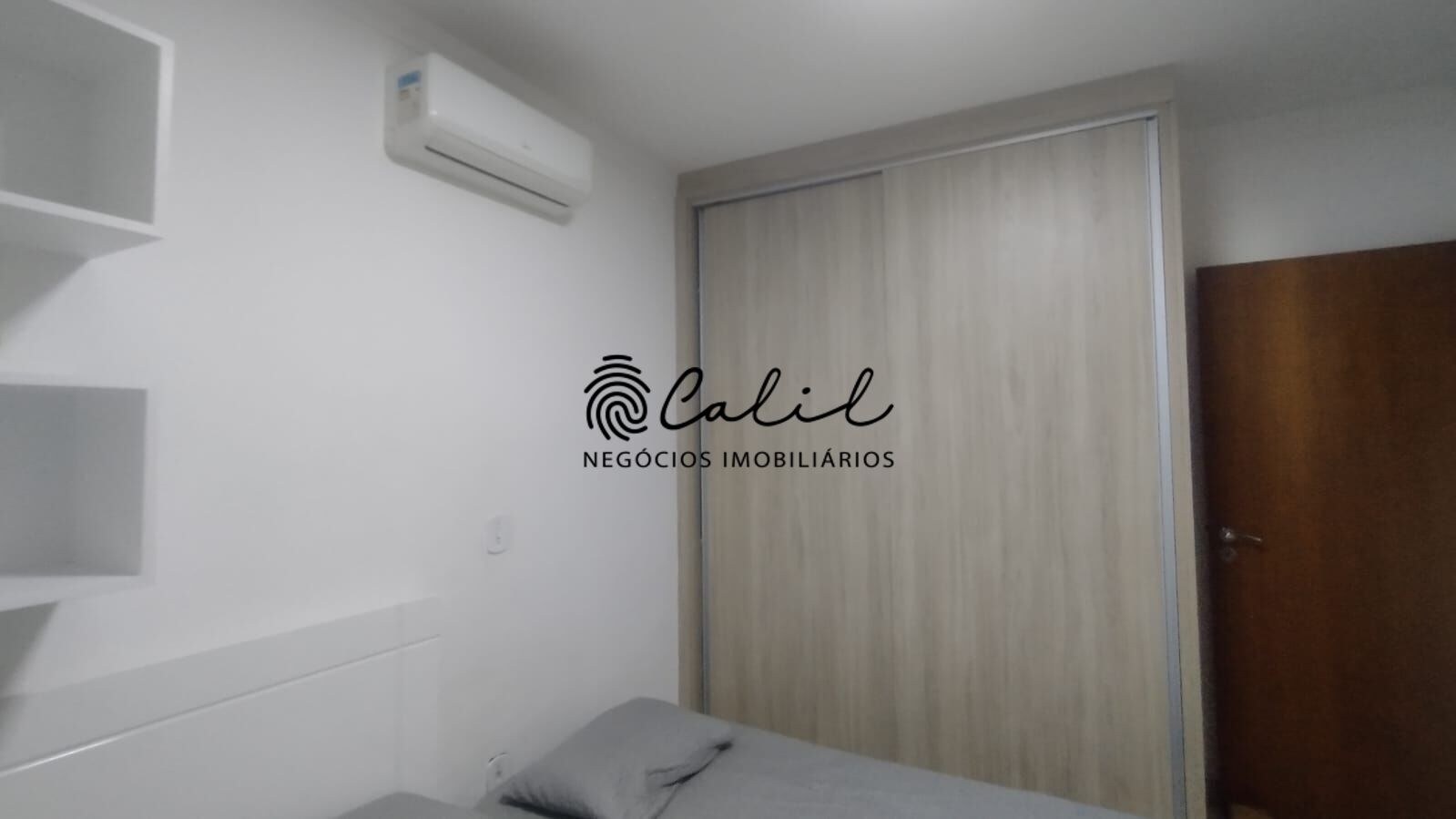 Apartamento para alugar com 3 quartos, 117m² - Foto 9