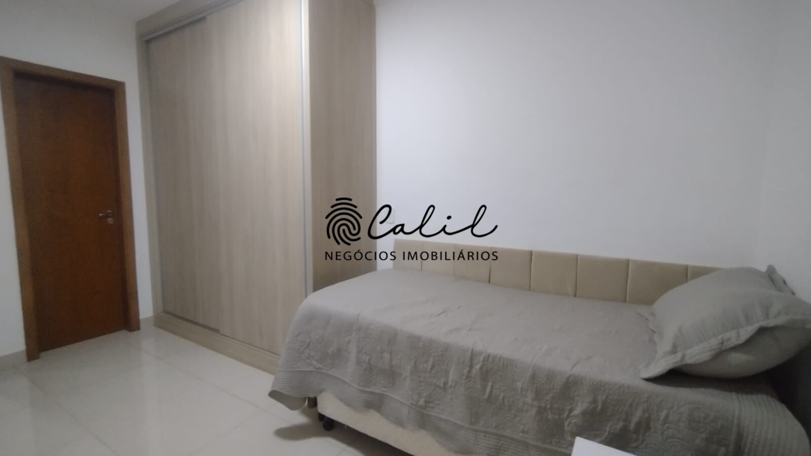 Apartamento para alugar com 3 quartos, 117m² - Foto 21