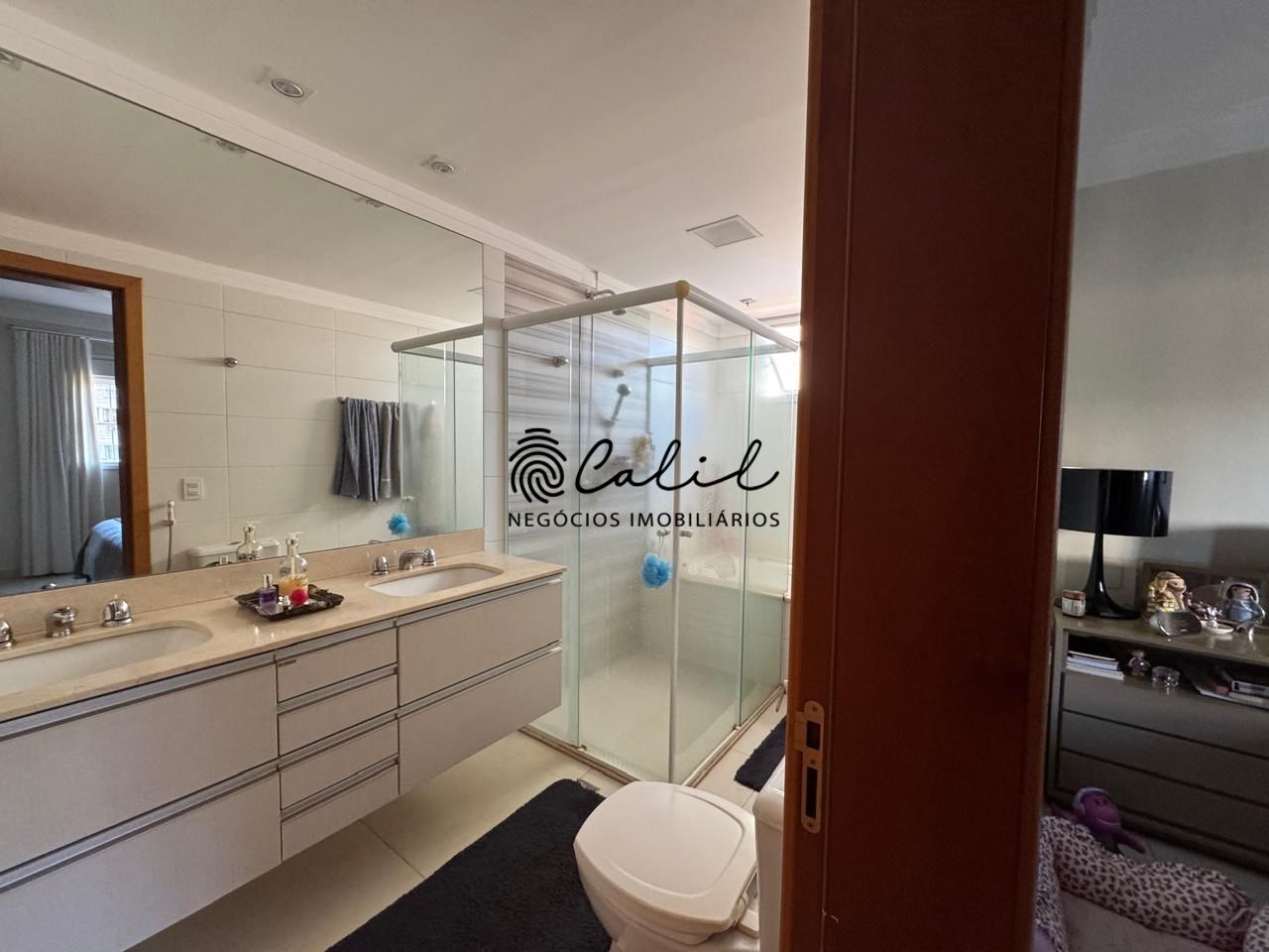 Apartamento à venda com 3 quartos, 202m² - Foto 19