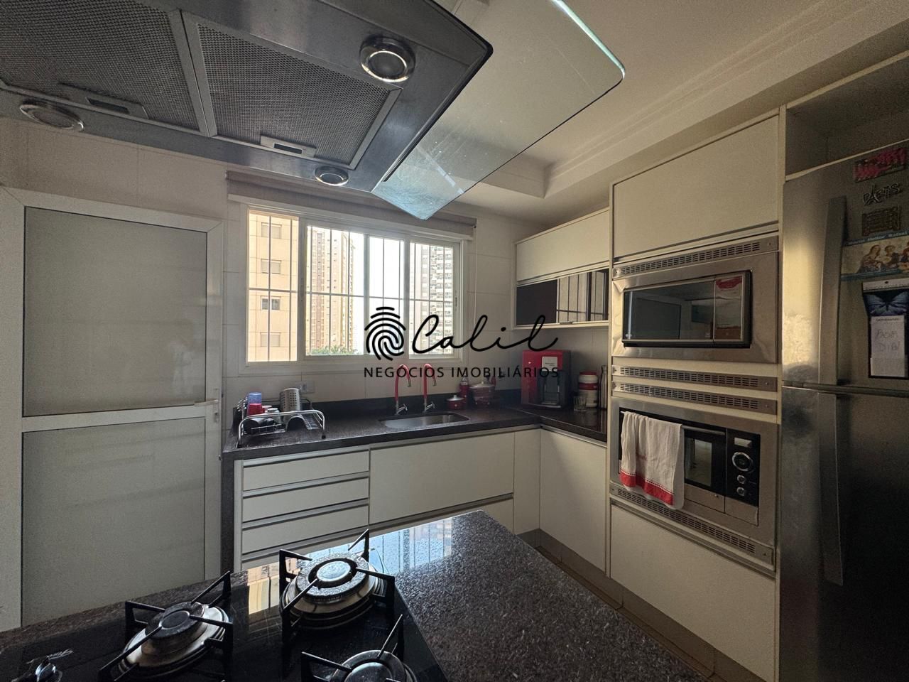 Apartamento à venda com 3 quartos, 202m² - Foto 5
