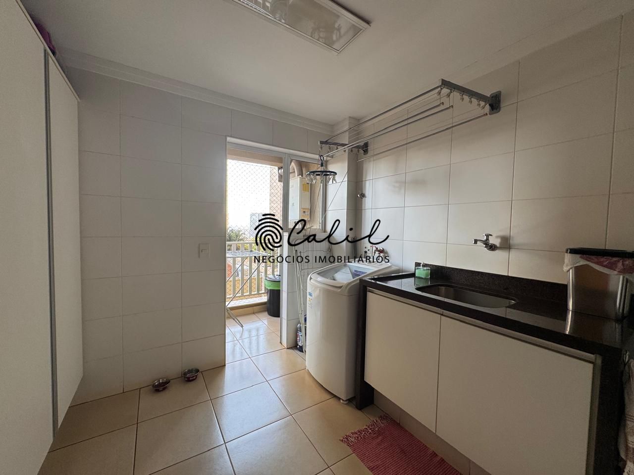Apartamento à venda com 3 quartos, 202m² - Foto 8