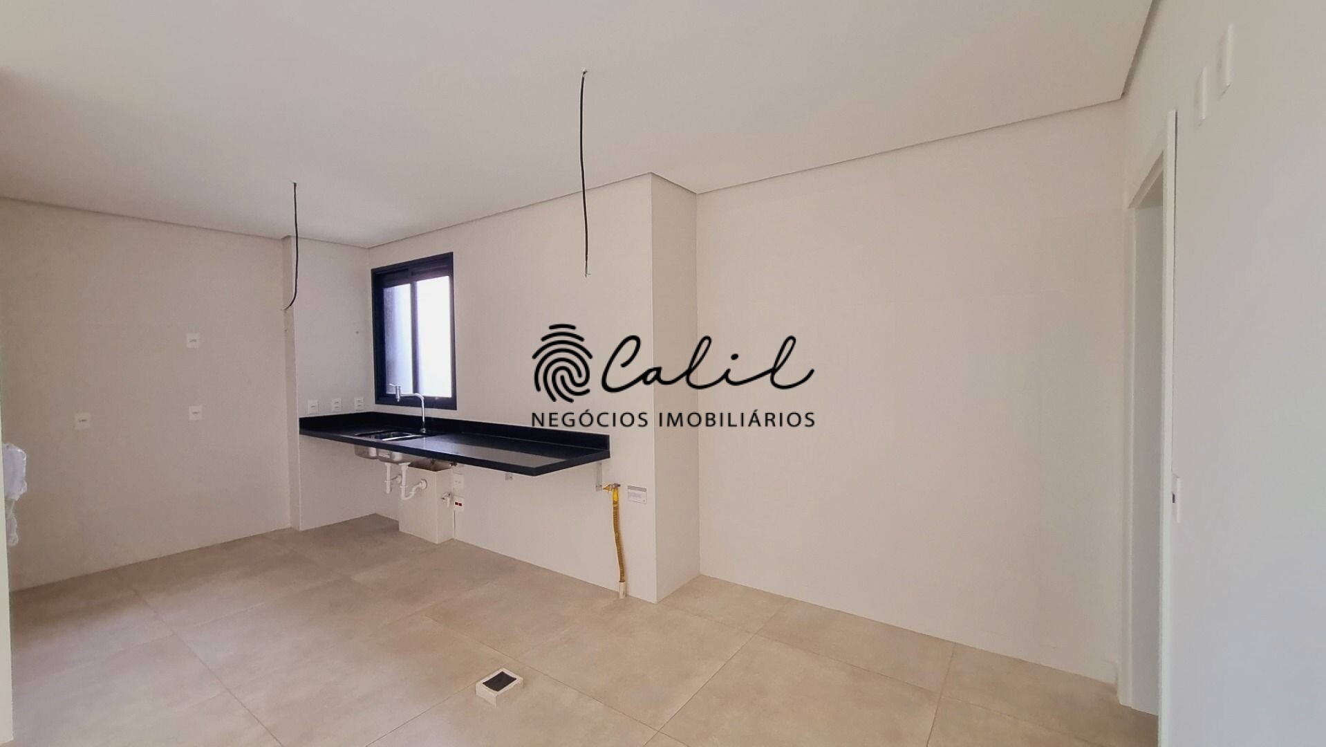 Apartamento à venda com 3 quartos, 171m² - Foto 4