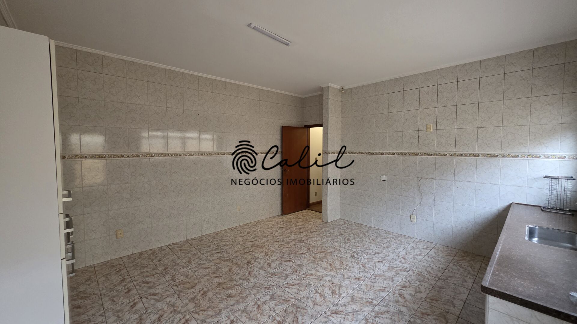 Casa, 3 quartos, 240 m² - Foto 13