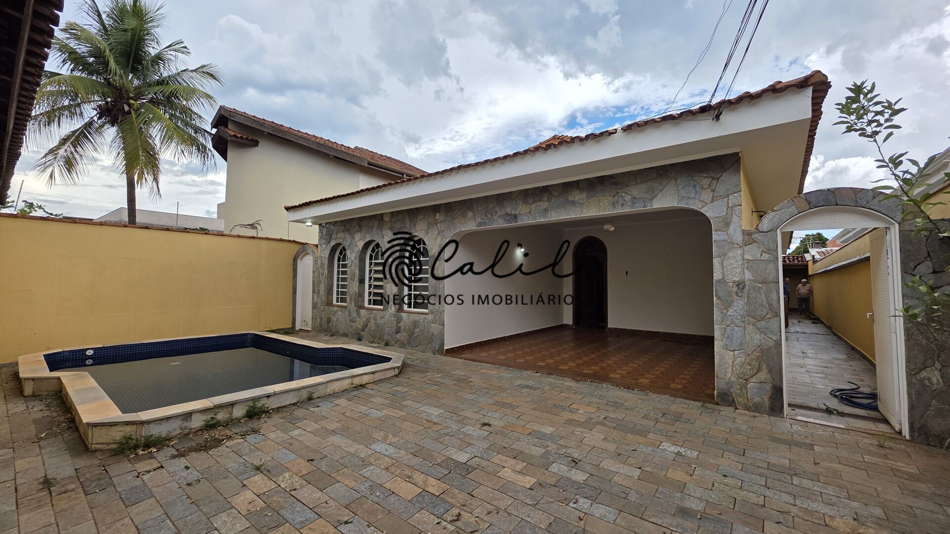 Casa, 3 quartos, 240 m² - Foto 2